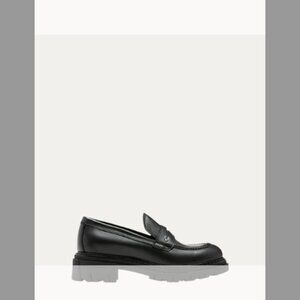 La Canadienne NIB Doe Matte Leather Penny Loafers (ORIG. $495) w/tax (SIZE 8B)